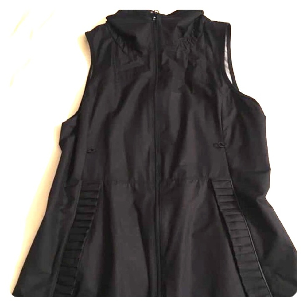 Lulu Lemon Windbreaker Vest